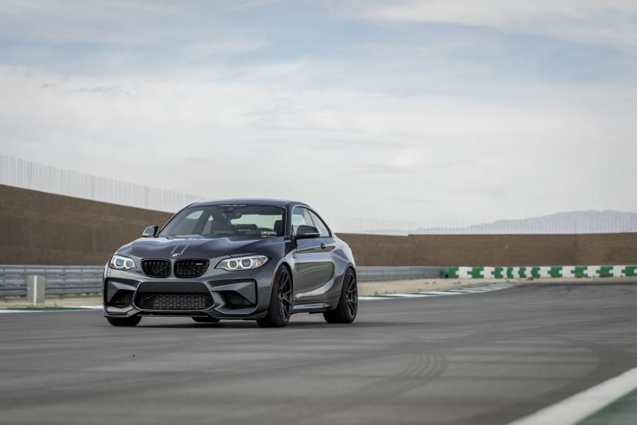  BMW M2 Coupe by Vorsteiner 2017 года  (фото 31 из 40)